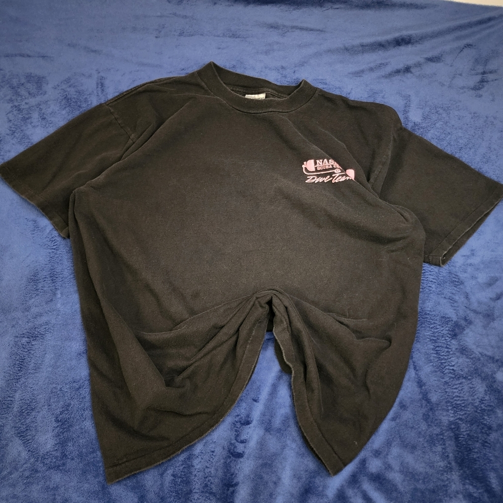 Vintage '92 Black Graphic Tee XL with Pink Diver & Mermaid Single Stitch - Picture 3 of 14